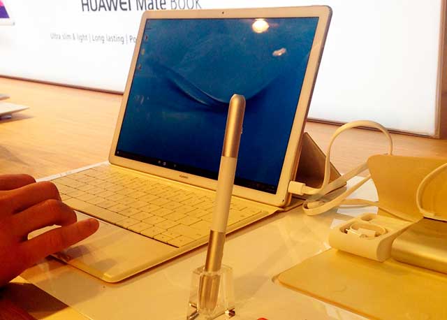 MateBook-—-первый-гибридный-планшет-Huawei-1