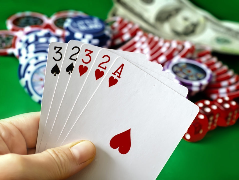 азартные карточные игры